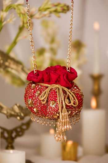 Buy_5elements_Red Beads, Tassels Charmy Potli Bag 