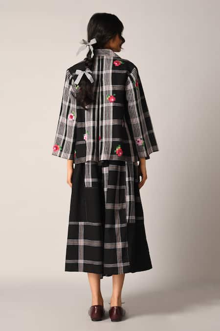 Shop Payal Pratap Black Handloom Cotton Embroidery Collared Bolanderi Double Breast Jacket at Aza Fashions Shop_Payal Pratap_Black Handloom Cotton Embroidery Collared Bolanderi Double Breast Jacket _at_Aza_Fashions