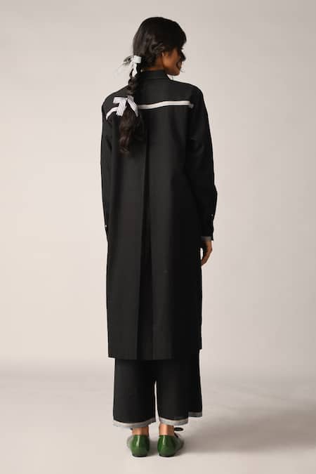 Shop Payal Pratap Black Handloom Cotton Collared Grandiflora Front Open Tunic at Aza Fashions Shop_Payal Pratap_Black Handloom Cotton Collared Grandiflora Front Open Tunic _at_Aza_Fashions