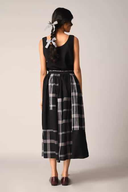 Shop Payal Pratap Black Handloom Cotton Embroidery Coziae Patchwork Long Skirt at Aza Fashions Shop_Payal Pratap_Black Handloom Cotton Embroidery Coziae Patchwork Long Skirt _at_Aza_Fashions