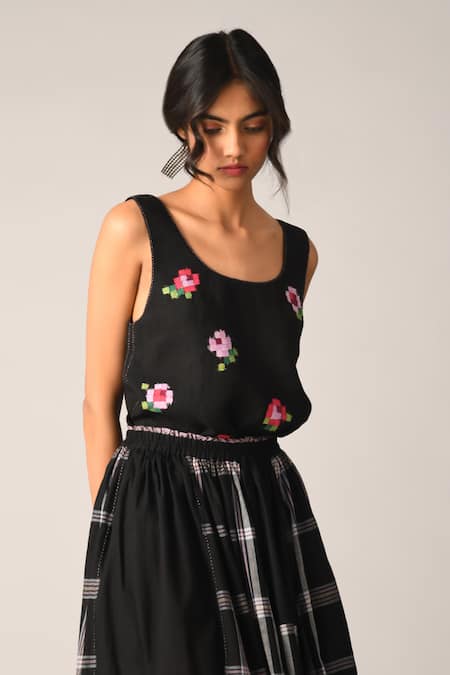 Buy Payal Pratap Black Handloom Cotton Embroidery Coziae Patchwork Long Skirt Online at Aza Fashions Buy_Payal Pratap_Black Handloom Cotton Embroidery Coziae Patchwork Long Skirt _Online_at_Aza_Fashions