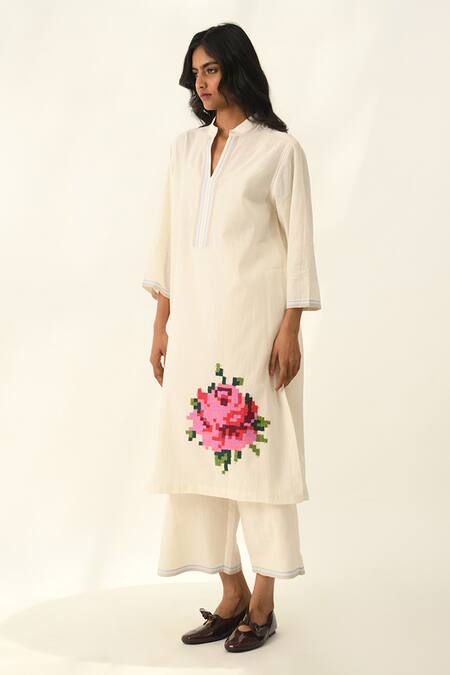 Payal Pratap Ivory Handloom Cotton Embroidery Split V-neck Tunic And Pant Set Online at Aza Fashions Payal Pratap_Ivory Handloom Cotton Embroidery Split V-neck Tunic And Pant Set _Online_at_Aza_Fashions