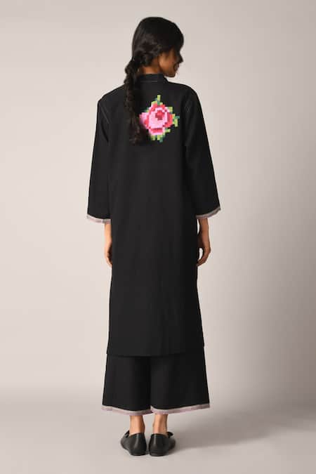 Shop Payal Pratap Black Handloom Cotton Embroidery Split V-neck Tunic And Pant Set at Aza Fashions Shop_Payal Pratap_Black Handloom Cotton Embroidery Split V-neck Tunic And Pant Set _at_Aza_Fashions