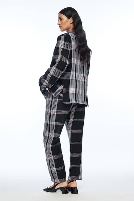 Shop Payal Pratap Black Linen Rosa Drawstring Pant at Aza Fashions Shop_Payal Pratap_Black Linen Rosa Drawstring Pant _at_Aza_Fashions