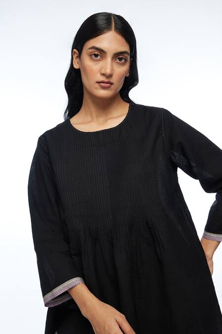 Buy Payal Pratap Black Handloom Cotton Embroidery Round Neck Damascena Pleated Top Online at Aza Fashions Buy_Payal Pratap_Black Handloom Cotton Embroidery Round Neck Damascena Pleated Top _Online_at_Aza_Fashions
