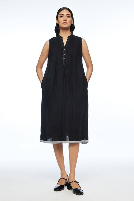 Shop Payal Pratap Black Linen Split V-neck Cymosa Yoke Pleated Midi Dress Online at Aza Fashions Shop_Payal Pratap_Black Linen Split V-neck Cymosa Yoke Pleated Midi Dress _Online_at_Aza_Fashions
