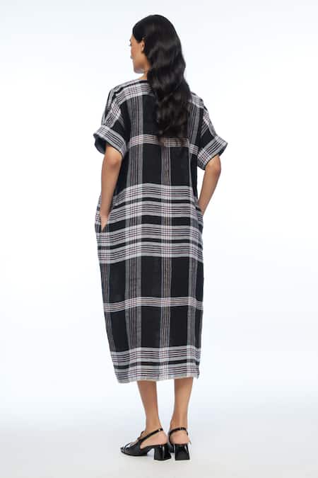 Shop Payal Pratap Black Linen Boat Neck Dumalis Midi Dress at Aza Fashions Shop_Payal Pratap_Black Linen Boat Neck Dumalis Midi Dress _at_Aza_Fashions