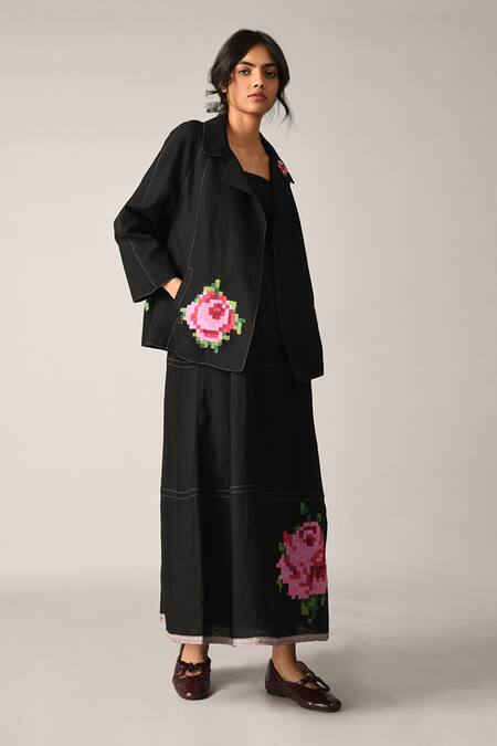 Payal Pratap Beige Linen Embroidery Collared Handloom Alba Lapel Jacket Online at Aza Fashions Payal Pratap_Beige Linen Embroidery Collared Handloom Alba Lapel Jacket _Online_at_Aza_Fashions