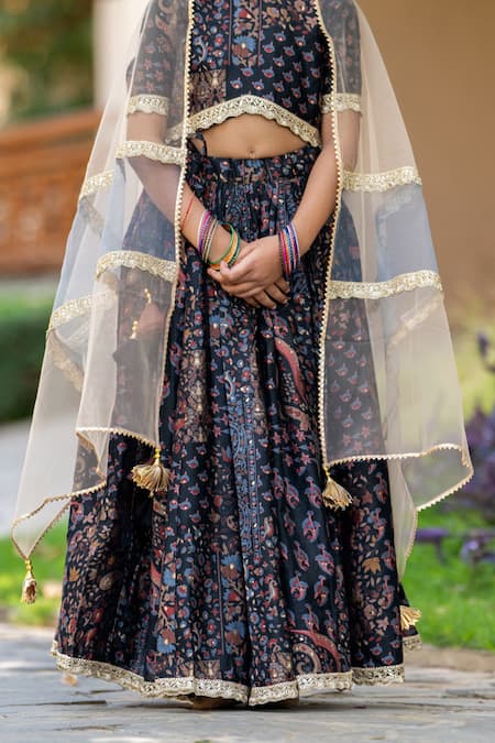 Buy_Yuvraani Jaipur_Black Muslin, Net, Cotton Sequins, Grey And Floral Printed Lehenga Set 
