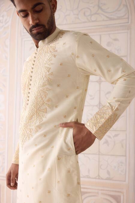 Shyam Narayan Prasad_Off White , Satin Embroidery Kurta Set _at_Aza_Fashions