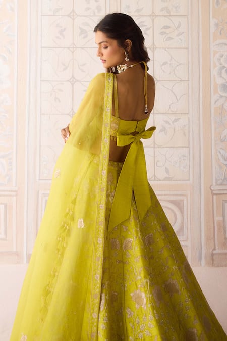 Shyam Narayan Prasad_Green Silk, Organza Embroidery, Applique V-neck Spring Lehenga Set _Online_at_Aza_Fashions