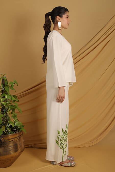 Buy_Grass & Sunshine_Off White Cotton, Linen Embroidery Off-shoulder Garden Glow Co-ord Set _Online_at_Aza_Fashions
