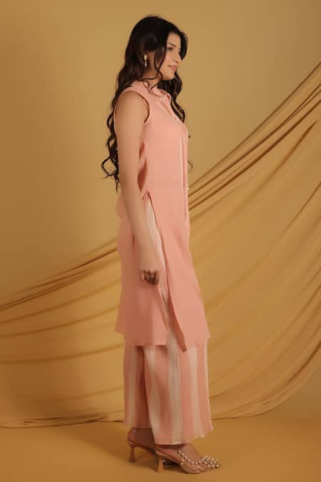 Shop_Grass & Sunshine_Peach Cotton Embroidery Collared Sleeveless Summer Kurta Set _Online_at_Aza_Fashions