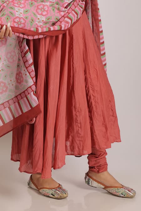 Grass & Sunshine_Coral Cotton Embroidery Round Neck Flora Bloom Anarkali Set _Online_at_Aza_Fashions