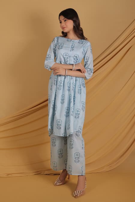 Grass & Sunshine_Blue Cotton Round Neck Dainty Floral Co-ord Set _at_Aza_Fashions