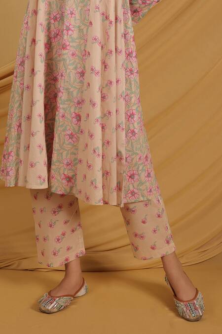 Grass & Sunshine_Beige Cotton Collared Spring Meadow Kurta And Pant Set _Online_at_Aza_Fashions