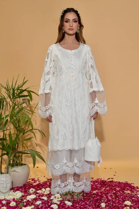 Rachit Khanna_White Chanderi Cotton, Organza Pearls, Lace Round Neck Cutwork Kurta Set _Online_at_Aza_Fashions