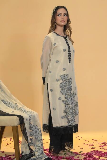 Rachit Khanna_Beige Organza, Cotton Lace Round Neck Gold Kurta Set _Online_at_Aza_Fashions