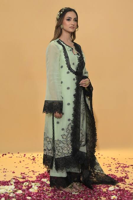 Shop_Rachit Khanna_Green Cotton, Organza Lace Round Neck Mist Kurta Set _Online_at_Aza_Fashions