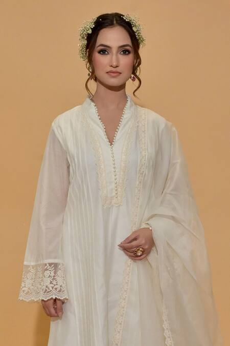 Rachit Khanna_White Chanderi Cotton, Organza Lace V-neck Pintucks Kurta Set _Online_at_Aza_Fashions