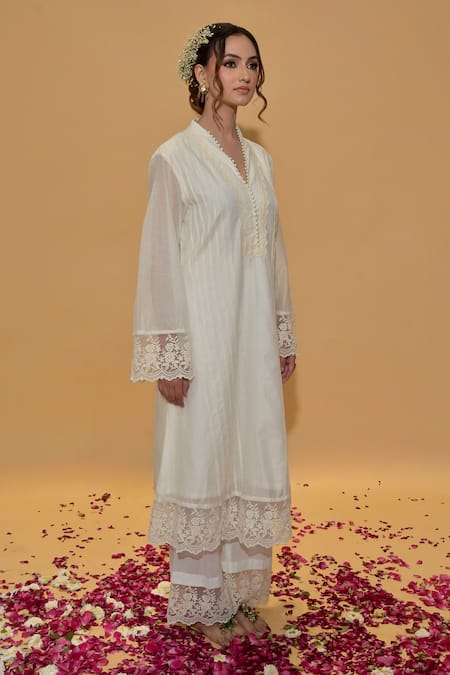 Buy_Rachit Khanna_White Chanderi Cotton, Organza Lace V-neck Pintucks Kurta Set 