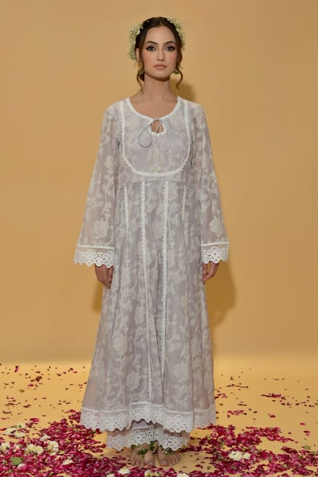 Buy_Rachit Khanna_Gray Chanderi Cotton, Organza Lace Round Light Grey Embroidered Anarkali Suit 