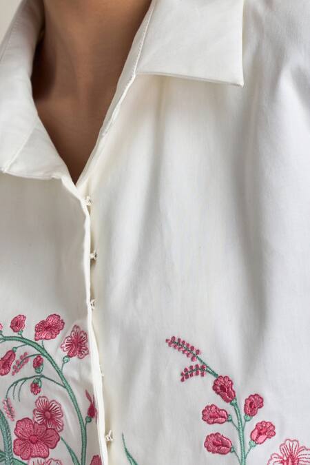 Maisolos_Ivory Poplin Embroidery Collared Floral Cropped Shirt _Online_at_Aza_Fashions
