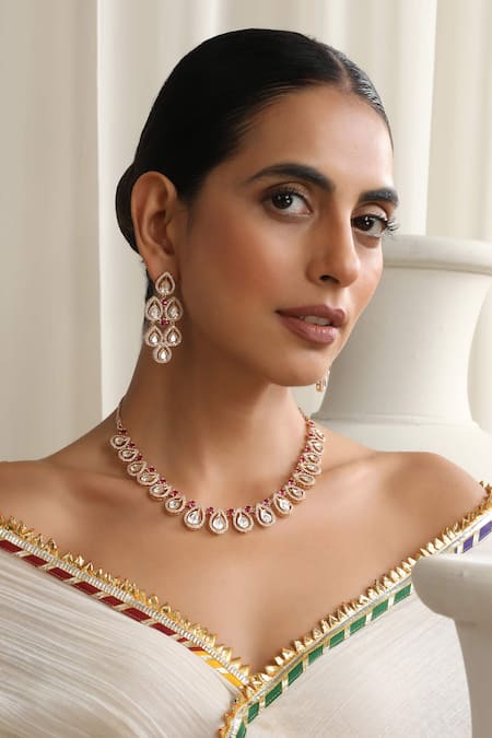 Buy Swabhimann Red Stones Rose Gold Polki Necklace Set Online at Aza Fashions Buy_Swabhimann_Red Stones Rose Gold Polki Necklace Set _Online_at_Aza_Fashions