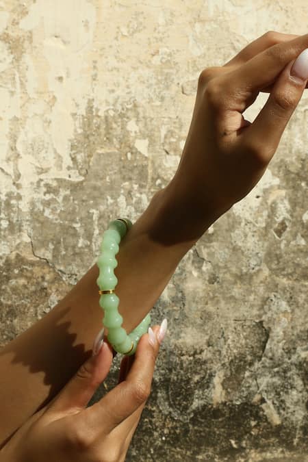 Buy_MAALICIOUS JEWELRY_Green Sona Glass Bangle _Online_at_Aza_Fashions