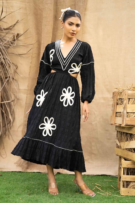 Shop_Kalakaari By Sagarika_Black Cotton Embroidery V-neck Floral Applique Midi Dress _Online_at_Aza_Fashions