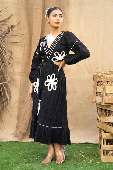 Kalakaari By Sagarika_Black Cotton Embroidery V-neck Floral Applique Midi Dress _at_Aza_Fashions