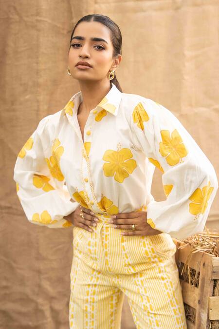 Kalakaari By Sagarika_White Cotton Embroidery Collared Butter Yellow Floral Print Pant Set _Online_at_Aza_Fashions
