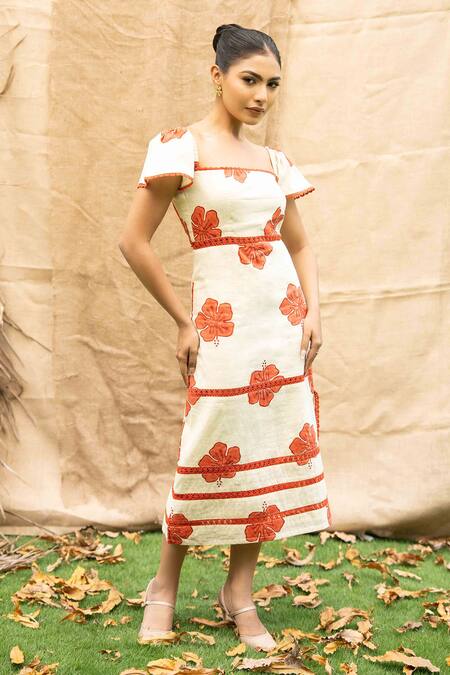 Buy_Kalakaari By Sagarika_Orange Cotton Embroidery Square Neck Floral Midi Dress 