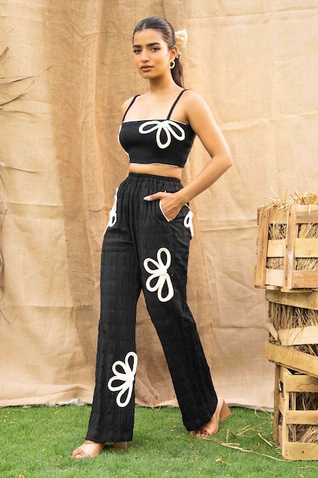 Shop Kalakaari By Sagarika Black Cotton Embroidery Square , Open Floral Pant Set Online at Aza Fashions Shop_Kalakaari By Sagarika_Black Cotton Embroidery Square , Open Floral Pant Set _Online_at_Aza_Fashions