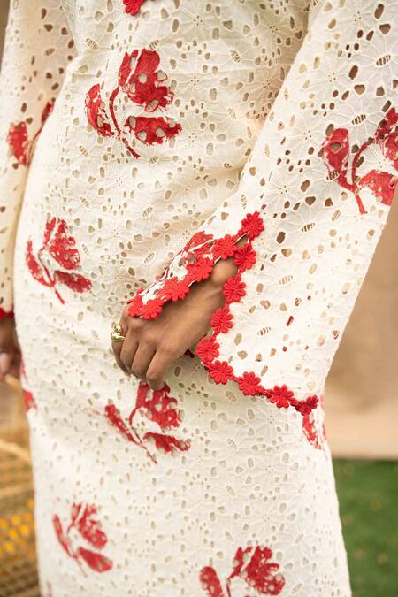 Kalakaari By Sagarika_Red Cotton Embroidery V-neck Floral Midi Dress _Online_at_Aza_Fashions