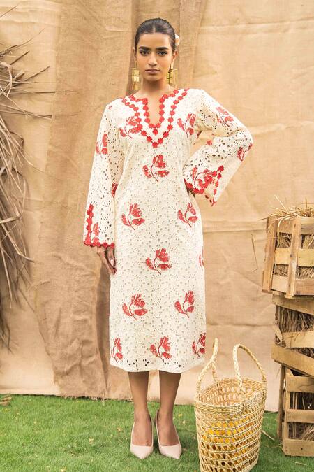 Kalakaari By Sagarika_Red Cotton Embroidery V-neck Floral Midi Dress _at_Aza_Fashions