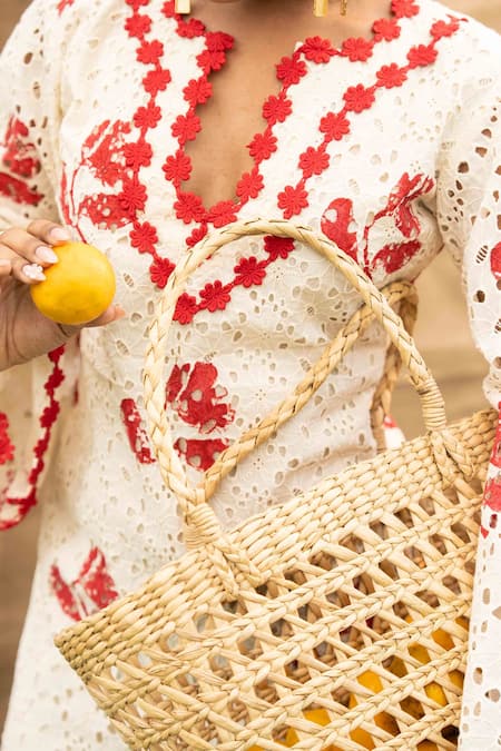 Buy_Kalakaari By Sagarika_Red Cotton Embroidery V-neck Floral Midi Dress 