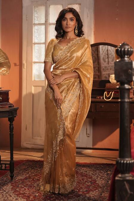 Buy_Midushi Bajoria_Gold Silk, Tissue Embroidery Sweetheart Neck Classic Saree _Online_at_Aza_Fashions