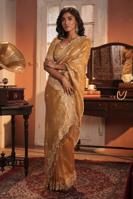 Shop_Midushi Bajoria_Gold Silk, Tissue Embroidery Sweetheart Neck Classic Saree _Online_at_Aza_Fashions