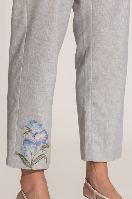 Buy RANNA GILL Green Polyester Embroidery V-neck Botanica Kurta Set Online at Aza Fashions Buy_RANNA GILL_Green Polyester Embroidery V-neck Botanica Kurta Set_Online_at_Aza_Fashions