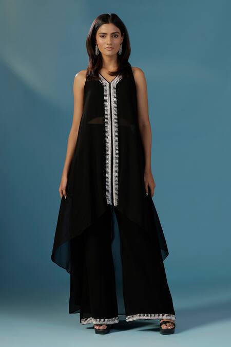 Buy_Two Sisters By Gyans_Black Georgette Sequins V-neck Designer Straight Kurta Set _Online_at_Aza_Fashions