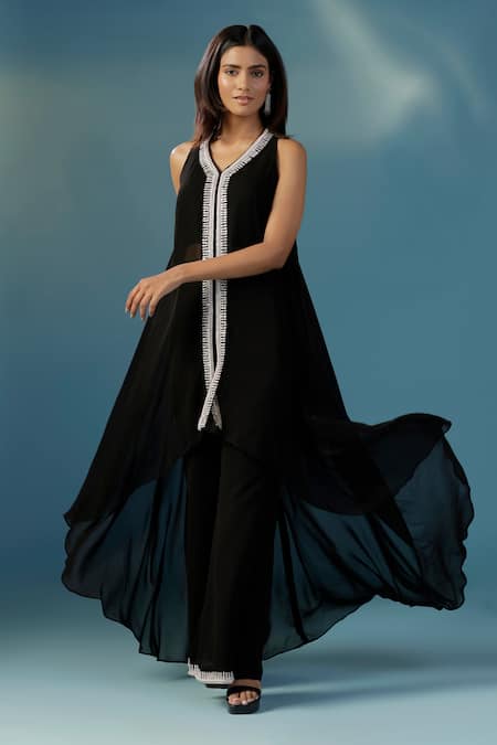 Two Sisters By Gyans_Black Georgette Sequins V-neck Designer Straight Kurta Set _at_Aza_Fashions