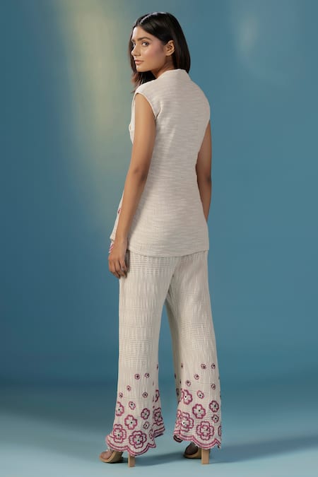 Two Sisters By Gyans White Organic Jute Tunic & Pant Set 