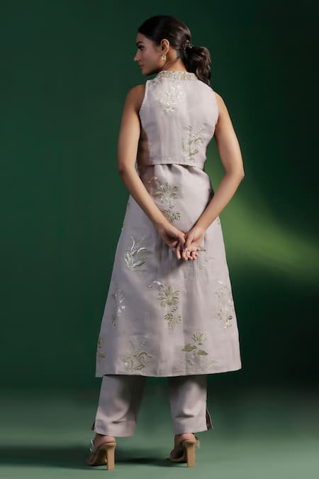 Two Sisters By Gyans Grey Embroidered Kurta Set with Jacket 