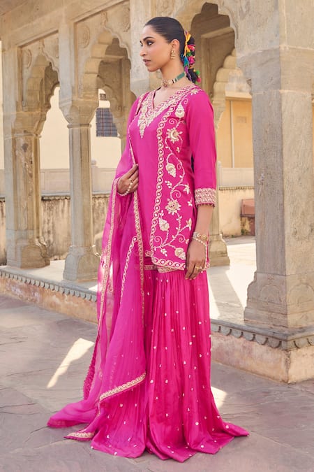 Buy Vinita Bhansali Pink , Organza Sequins V-neck Rani Sharara Set Online at Aza Fashions Buy_Vinita Bhansali_Pink , Organza Sequins V-neck Rani Sharara Set _Online_at_Aza_Fashions