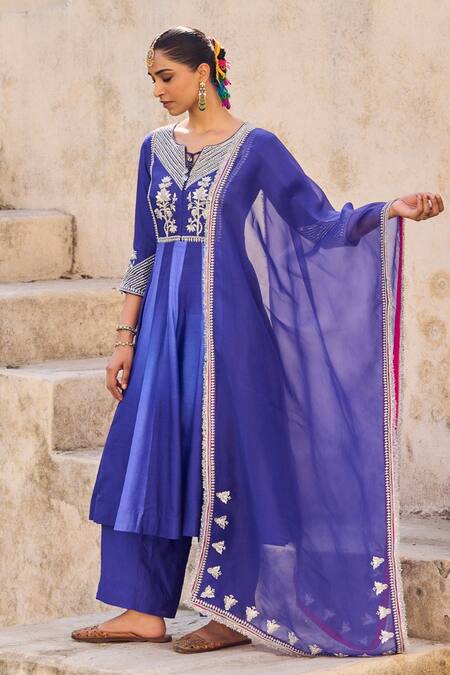 Vinita Bhansali Blue , Organza Embroidery Round Neck Neela Phool Anarkali Set Online at Aza Fashions Vinita Bhansali_Blue , Organza Embroidery Round Neck Neela Phool Anarkali Set _Online_at_Aza_Fashions