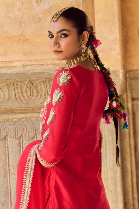 Vinita Bhansali Red , Organza Sequins, Embroidery Sindoori Kurta Sharara Set Online at Aza Fashions Vinita Bhansali_Red , Organza Sequins, Embroidery Sindoori Kurta Sharara Set _Online_at_Aza_Fashions