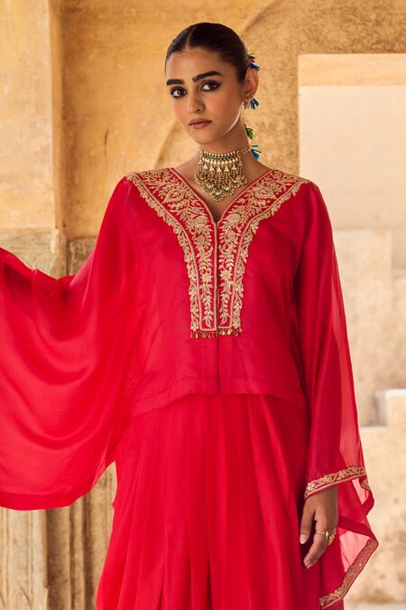 Vinita Bhansali_Red Silk Embroidery V-neck Aarna Kaftan Set _Online_at_Aza_Fashions