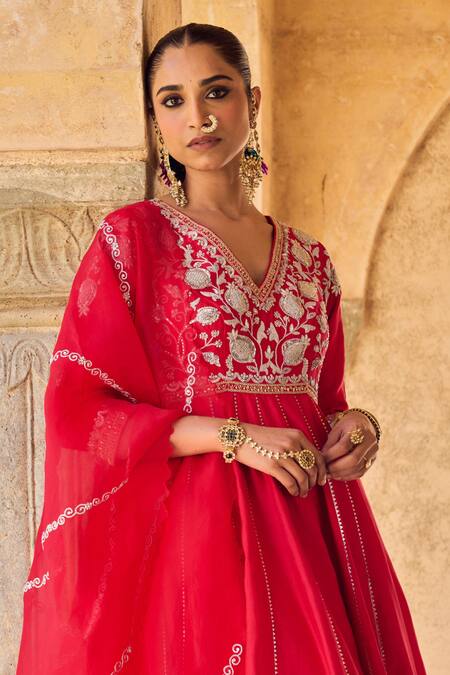 Shop Vinita Bhansali Red , Organza Embroidery V-neck Pure Anarkali Set Online at Aza Fashions Shop_Vinita Bhansali_Red , Organza Embroidery V-neck Pure Anarkali Set _Online_at_Aza_Fashions