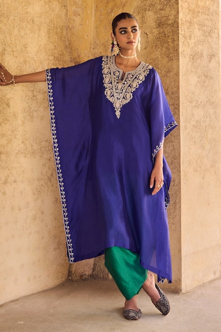 Vinita Bhansali Blue Silk Embroidery Round Neck Morni Kaftan Set 